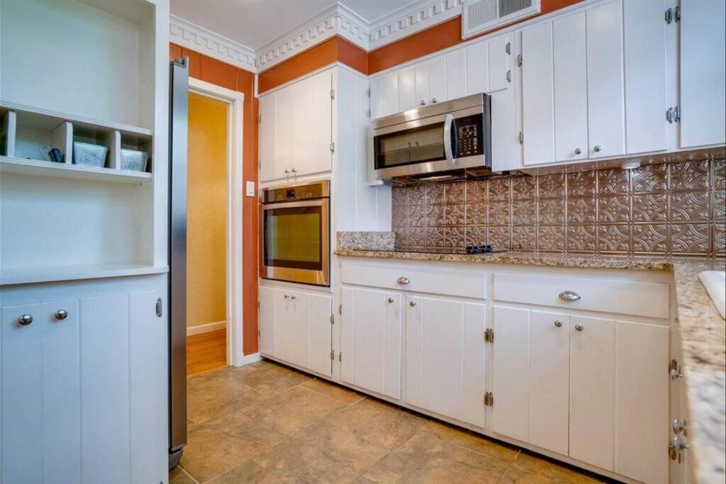Elegant 6 Bedroom Home In Heart Of ممفيس المظهر الخارجي الصورة